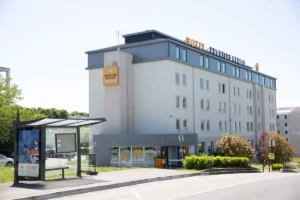 Paris Hotel
