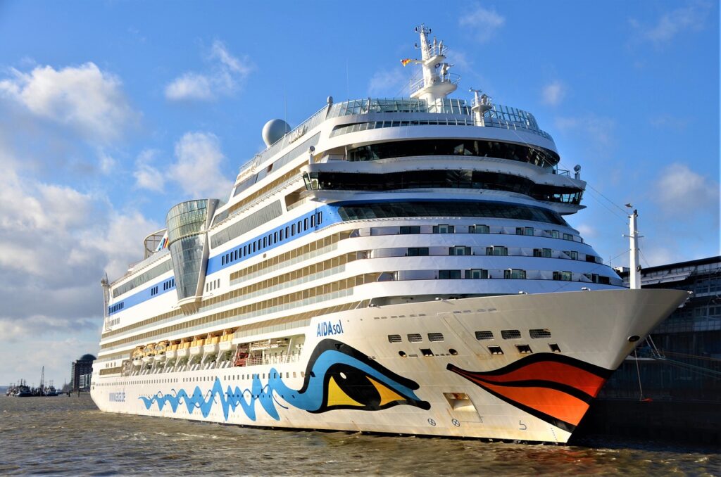 cruise ship, harbour cruise, port motifs