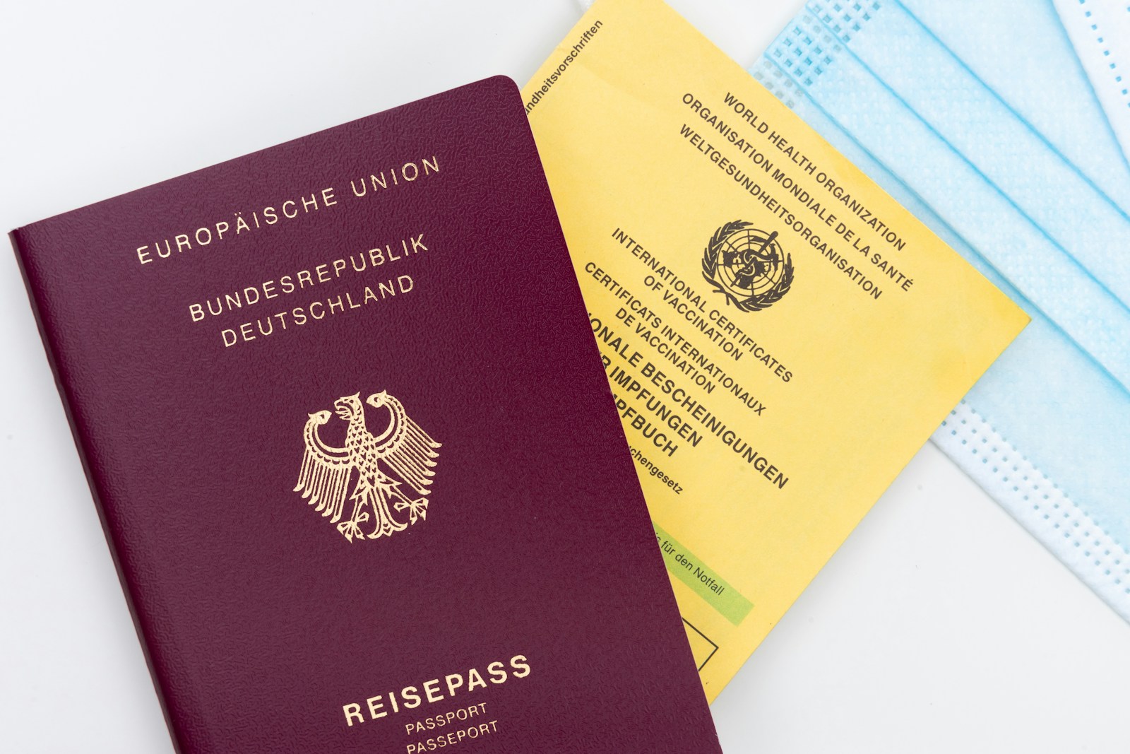 Dokumente Reisepass Impfpass